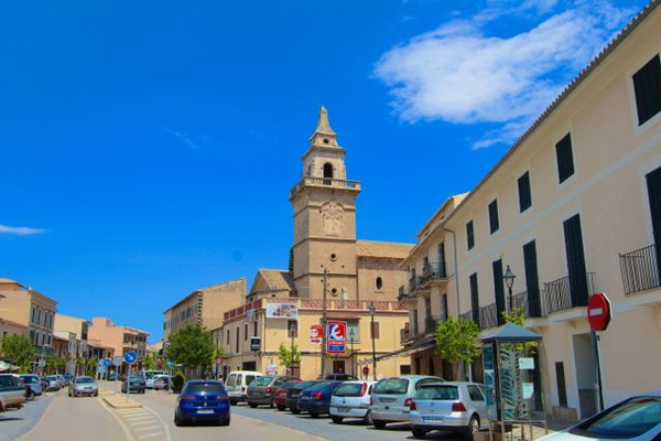 Santa Maria del Cami im Nordwesten Mallorcas