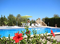 Preiswerte Finca in Nähe der Inselhauptstadt Palma de Mallorca für die kleine Familie mit großem Pool und schöner Sonnenterrasse.