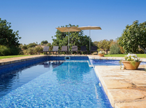 Luxus Finca mit allergikerfreundlichen Pool, Garten, Internet und Grill für anspruchsvolle Feriengäste Nähe San Lorenzo an der Nordküste von Mallorca für 6 Personen preiswert zur Vermietung.