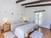 Charmante Finca in Mallorcas Inselmitte mit einer Preisgestaltung für 4 oder 6 Personen. Die gepflegte Finca bietet in allen Räumlichkeiten eine Klimaanlage.