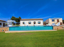 Repräsentative Luxus Villa im puristischen Einrichtungsstil für Feriengäste mit Anspruch an beste Wohnqualität. Mallorca Urlaub im Luxussegment
