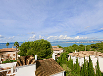 Traumhaftes Chalet im Inselsüden von Mallorca für 8 Personen mit Meerblick, Salzwasserpool und schönen Sonnenterrassen zur Ferienmiete mit Pool und Meerblick
