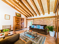 Schönes Ferienhaus im nördlichen Mallorca nahe Pollenca mit viel Privatsphäre, BBQ Grill und großen Pool für bis zu 8 Personen.