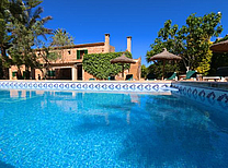Ferienhaus mit Pool, Internet und Zentralheizung für 12 Personen zwischen Santanyi und Campos im Süden Mallorca, nahe Badestrand.