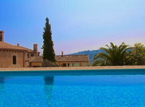 Großes Landgut mit Pool und Meerblick in Alleinlage bei Arta im Nordosten von Mallorca. Ein exklusives Herrenhaus mit urigen Charme und edlen Ambiente