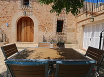 Ferienhaus für 8 Feriengäste mit Kinder - Pool - Sicherung im Osten von Mallorca nahe der romantischen Hafenstadt Porto Cristo. Buchen Sie noch heute Ihr Feriendomizil auf Mallorca mit Bestpreis Garantie.