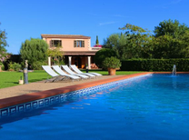 Gepflegtes Chalet mit Garten, Pool, Internet und Klimaanlage im Süden von Mallorca, nahe Campos für 7 Personen. Sichern Sie sich jetzt Ihr exklusives Feriendomizil für den nächsten Mallorca Aufenthalt.