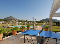 Mallorca Luxus Ferienhaus Villa mit Pool, Außenküche, Garten, Internet und Klimaanlage in exklusiver Lage nahe Strand und Meer.