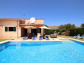 Villa Es Garrover Bild 3 Innen- und Außenansicht