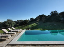 Mallorca Finca mit Pool in schöner und ruhiger Alleinlage. Mieten Sie für Ihre Hochzeitreise, Flitterwochen oder einen Familienurlaub dieses zauberhafte Anwesen in der Inselmitte Mallorca