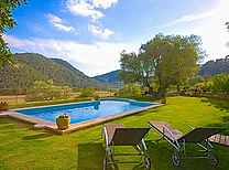 Gemütliches Finca - Landhaus für die kleine Familie 2 Erwachsene und 2 Kinder mit Pool, Klimaanlage und Panoramablick inmitten der einzigartigen Gebirgslandschaft der Serra de Tramuntana im Inselnorden - Für einen spannenden Mallorca Familienurlaub