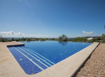 Modernes Ferienhaus für 9 Personen mit Panoramablick, extra großer Pool und schnelles Internet im Inselsüden von Mallorca zur Ferienmiete