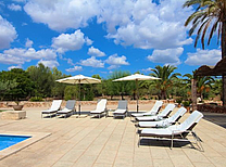Moderne Finca für Familien und Gruppen im Süden Mallorcas - mit viel Liebe zum Detail, stilsicher und hochwertig eingerichtet mit Pool, Klimaanlage, Internet und Außenküche