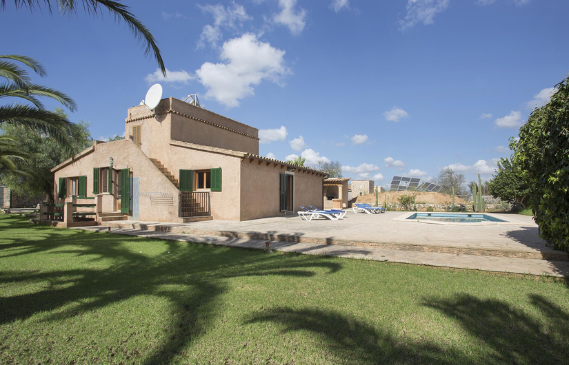 Finca Es Taronger Bild 12 Innen- und Außenansicht
