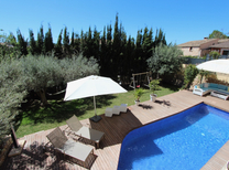 Schönes Ferienhaus im Südwesten von Mallorca Nähe Calvia mit Sauna, Garten, Klimaanlage, Pool, Trampolin, Tischtennis, Dartscheibe und Meerblick für 8 Personen.