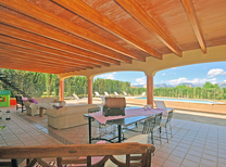 Ferienhaus mit separaten Wohnbereichen bestehend aus 3 Fincas für bis zu 34 Personen in Inselmitte von Mallorca mit Pool, Kinderpool, BBQ Grill, Kinderspielplatz und Internet, optimal für große Reisegruppen zu mieten